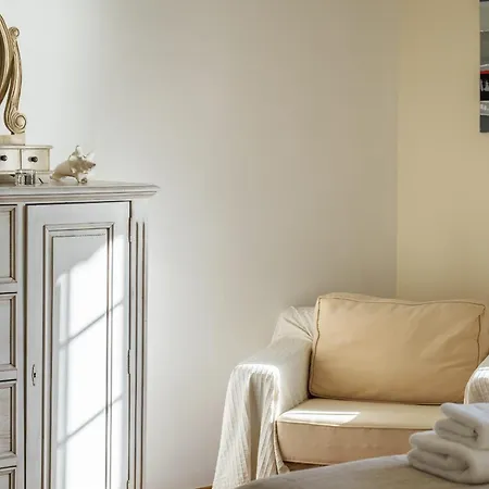 Casa Neves - By Wehost * Funchal (Madeira)