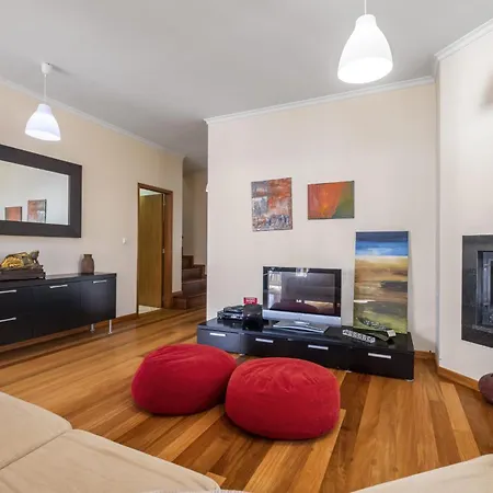 Casa Neves - By Wehost Holiday home *