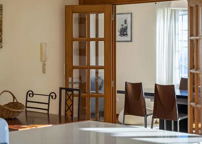 Casa Neves - By Wehost Hébergement de vacances *