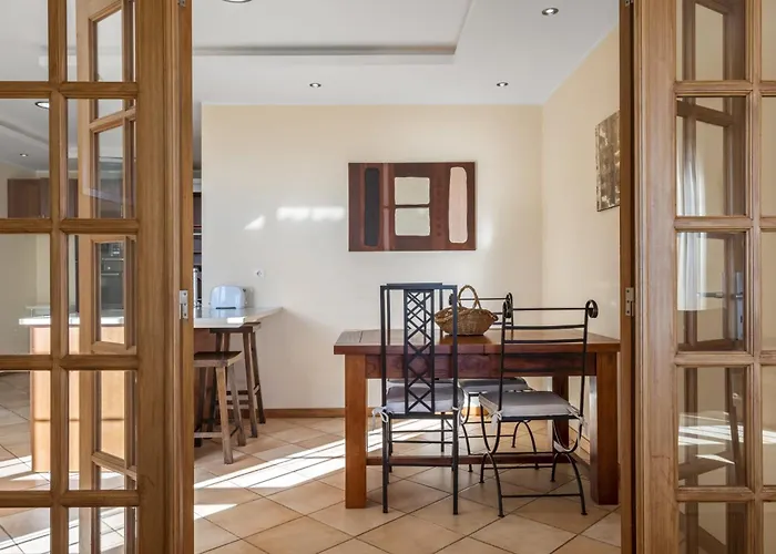 Hébergement de vacances Casa Neves - By Wehost *