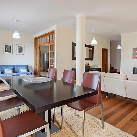 Casa Neves - By Wehost بيت للعطل *